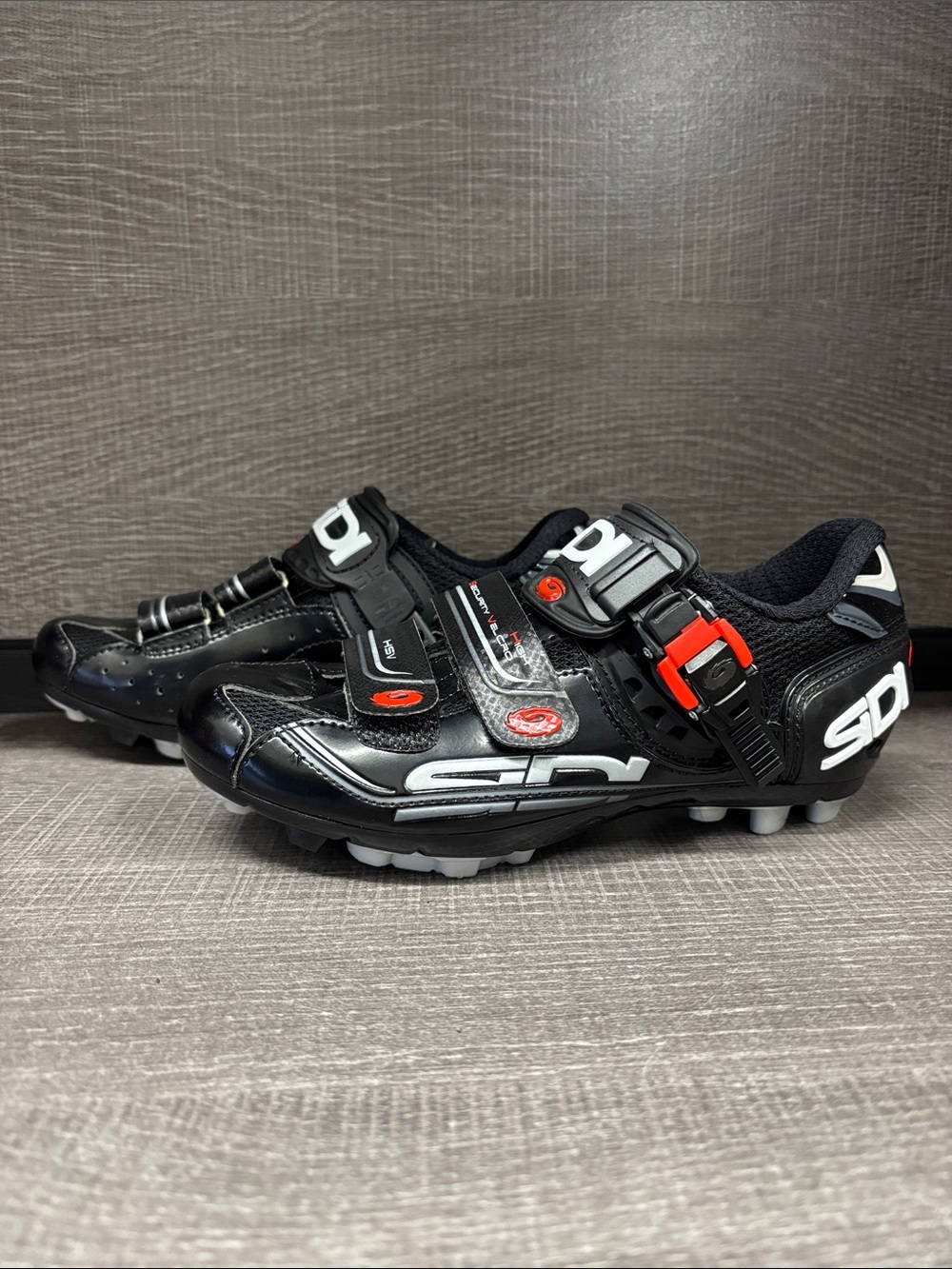 Women's Sidi Dominator 7 Mountain Bike Cycling Shoes (Black/Red) - US 5.5/EUR 37